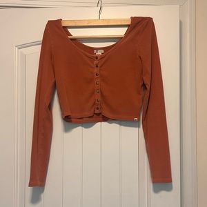 -Burnt orange cropped button up, billabong LG -Perfect for fall+cute and trendy
